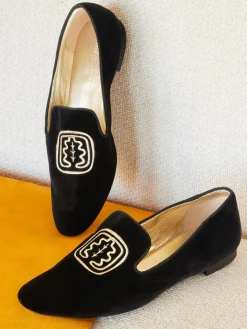 Discount Ines de la Fressange Paris Black velvet embroidered slipper