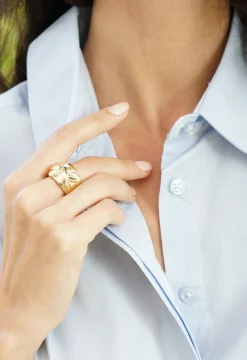 New Ines de la Fressange Paris Gold-plated Victoria engagement ring